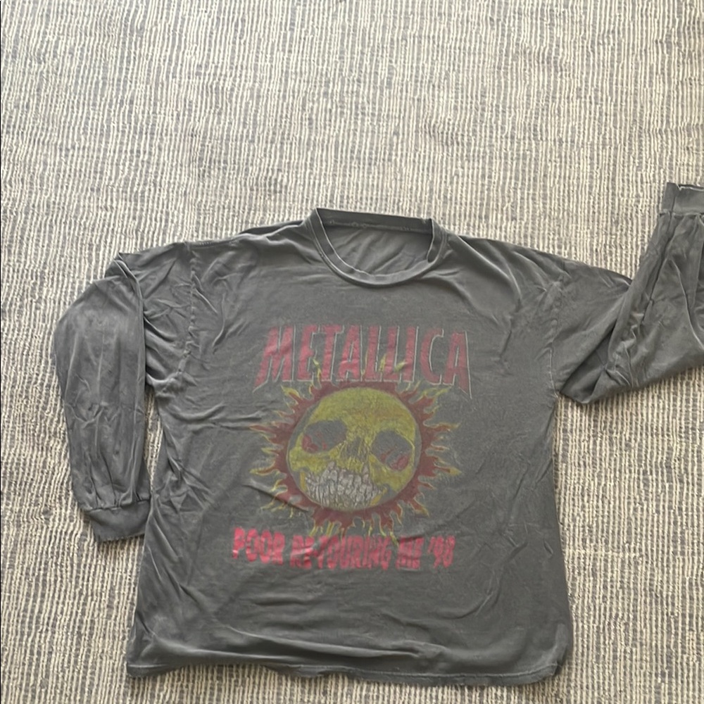Metallica Vintage Graphic Gray Long Sleeve Tee